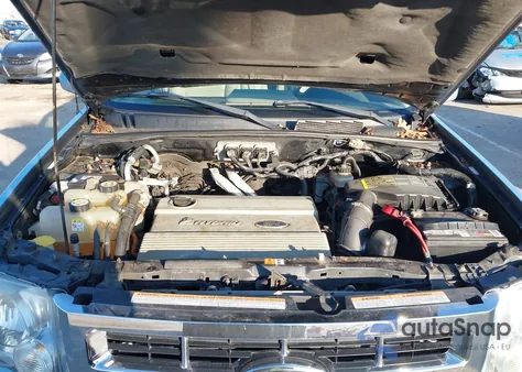 2008 Ford Escape Hybrid z USA, uszkodzony, nr VIN 1FMCU49H98KC90042